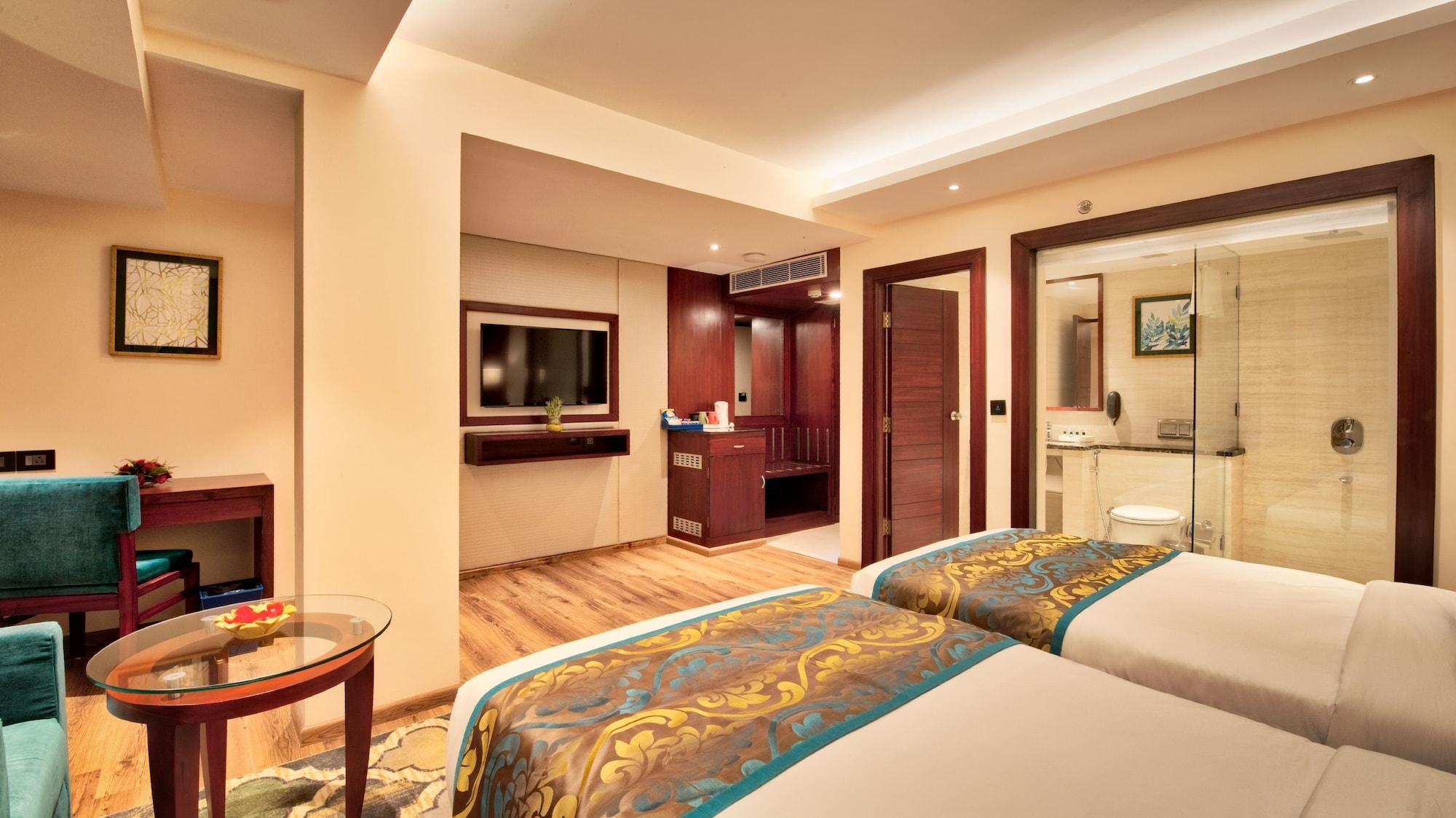 Hotel Golden Tulip Essential