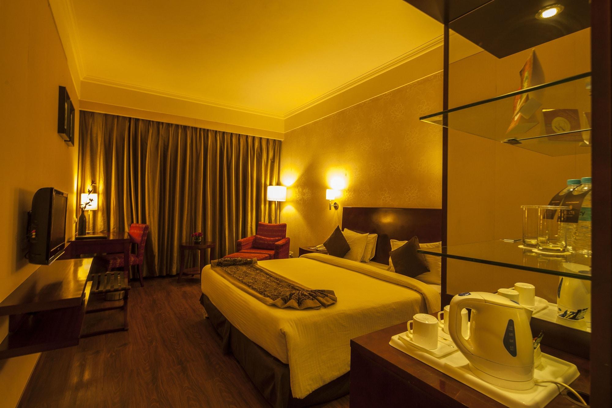Hotel Vesta Maurya Palace 4*
