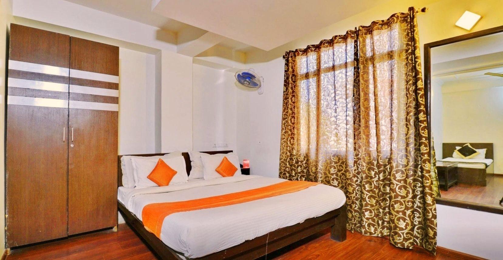 Hotel Rnb Center 3*