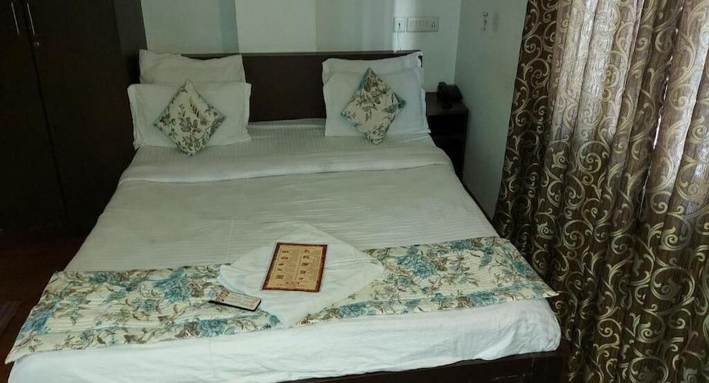 Hotel Rnb Center 3*
