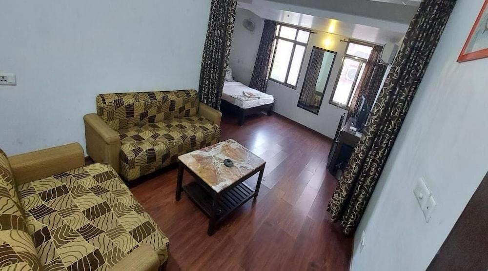 Rnb Center Hotel Jaipur