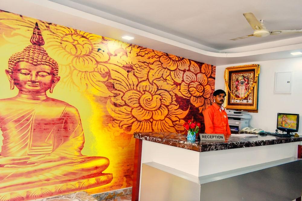 Rnb Center Hotel Jaipur
