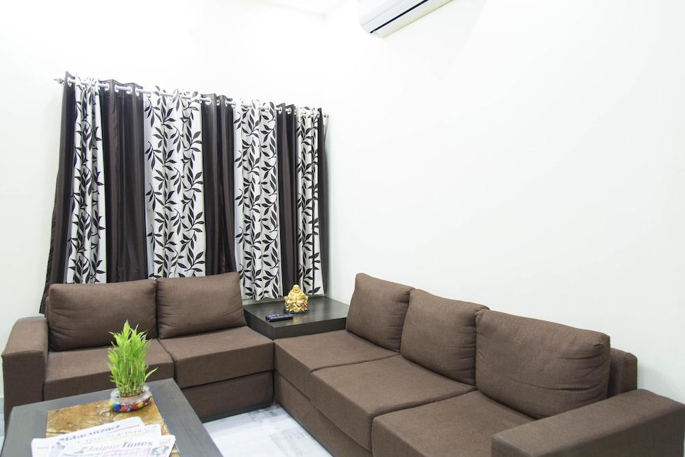 Hotel Oyo 1152 Sodala