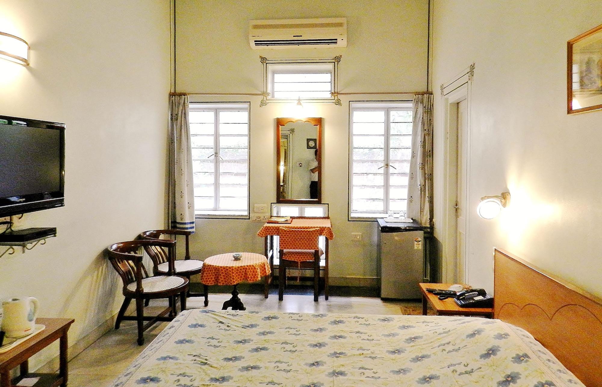 Hotel Tara Niwas 3*
