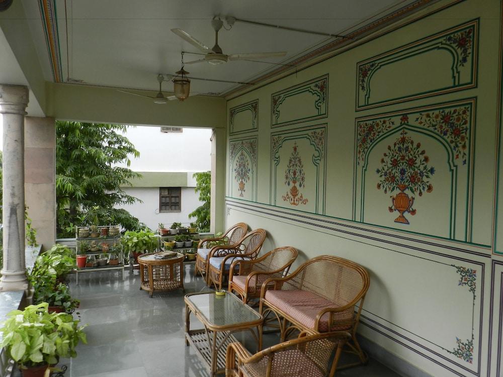 Tara Niwas Hotel Jaipur