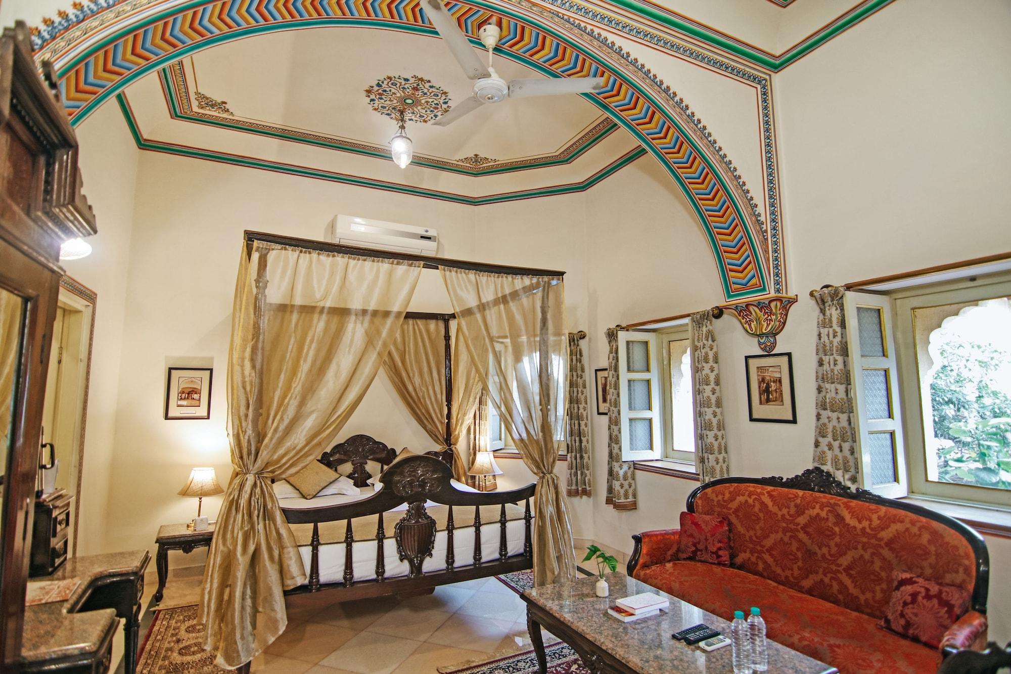 Hotel Alsisar Haveli - Heritage 4*