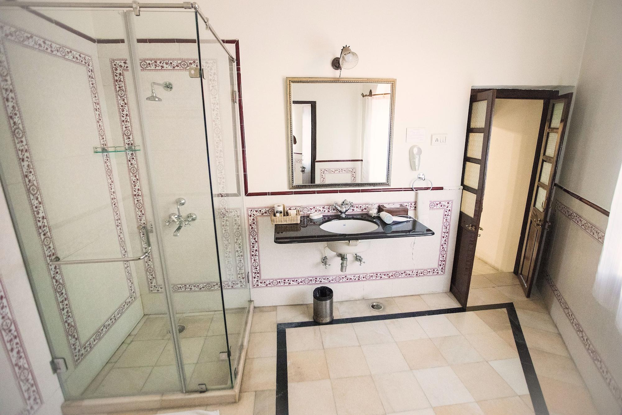Hotel Alsisar Haveli - Heritage 4*