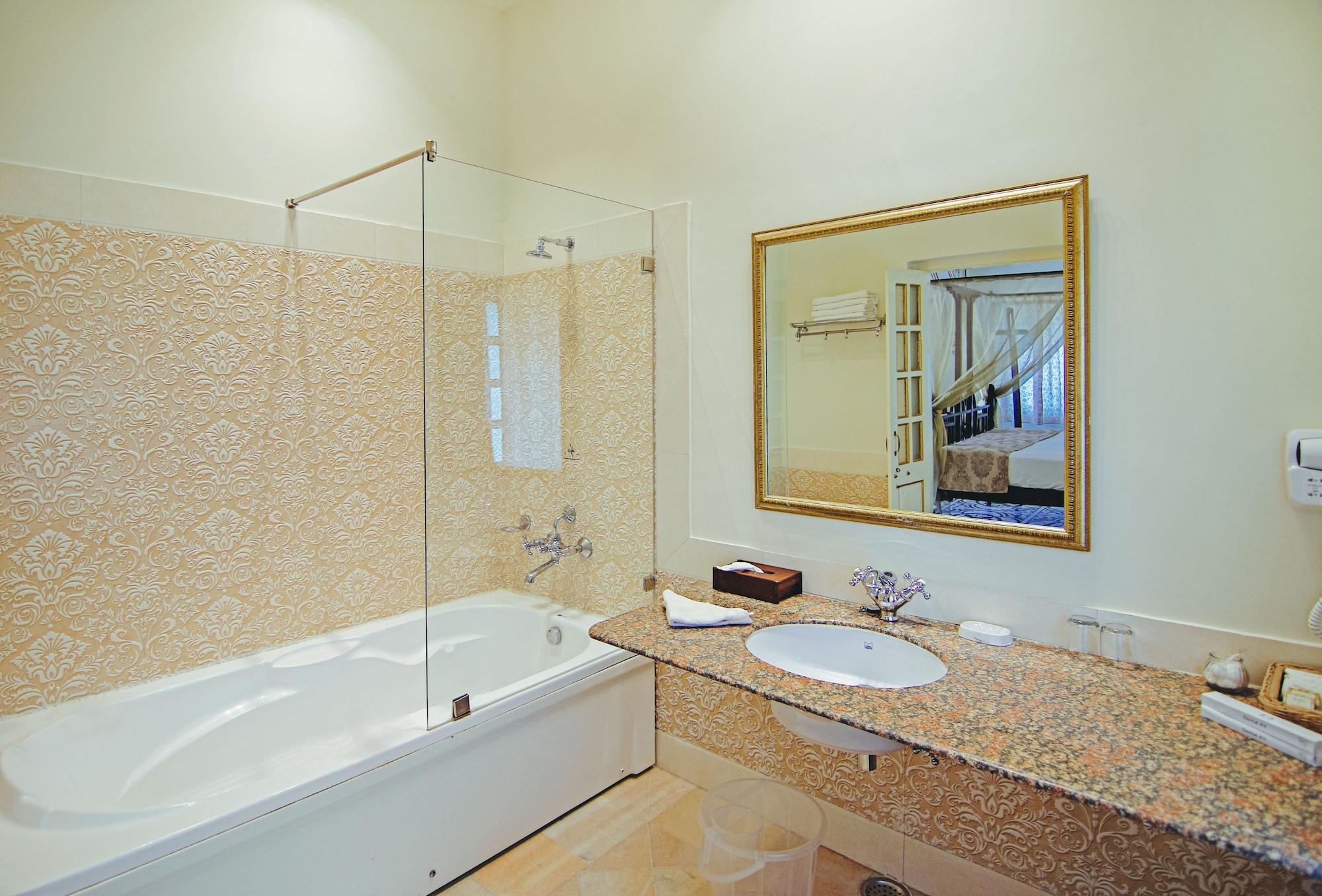 Alsisar Haveli - Heritage 4*