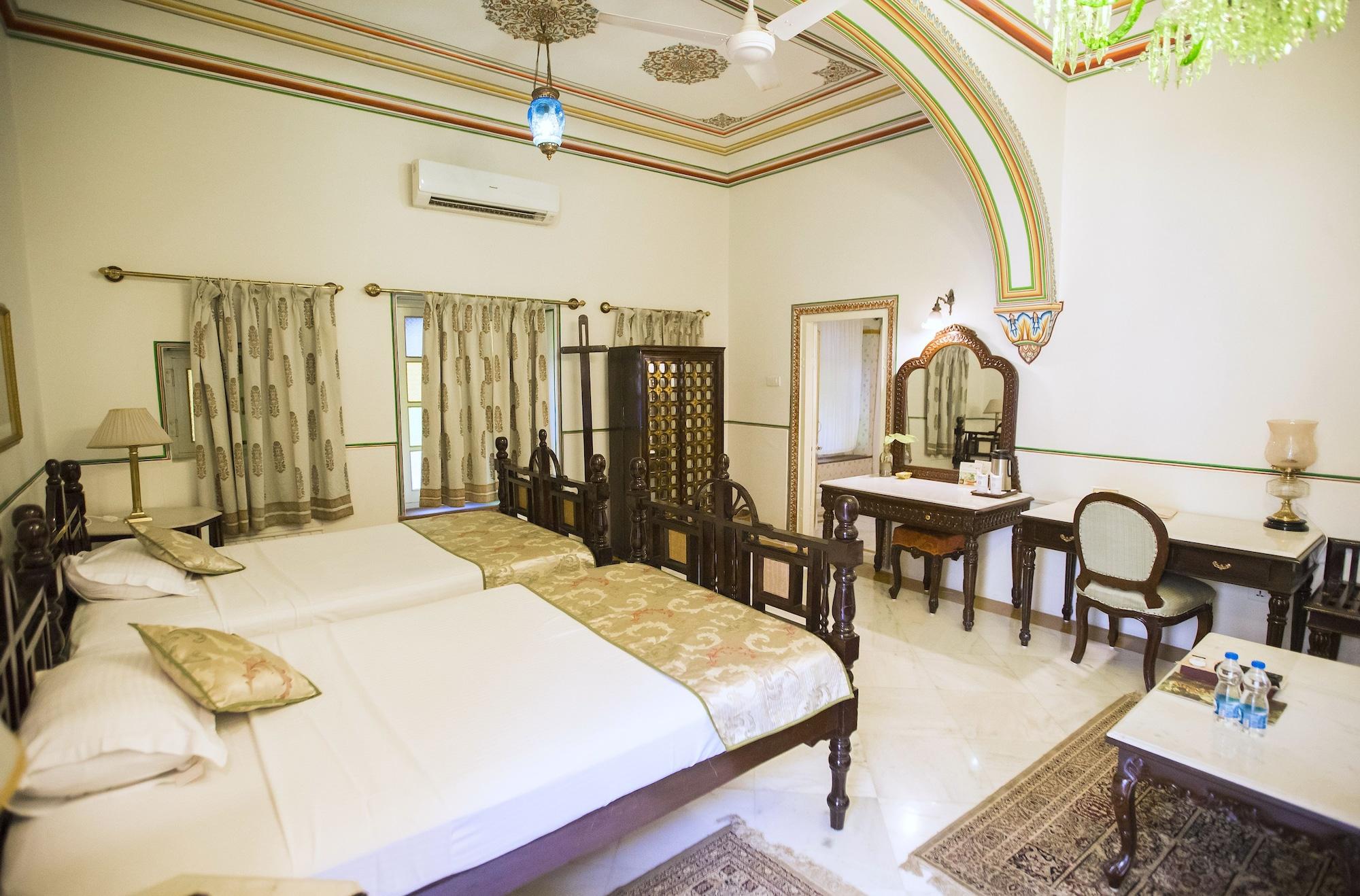 Hotel Alsisar Haveli - Heritage 4*