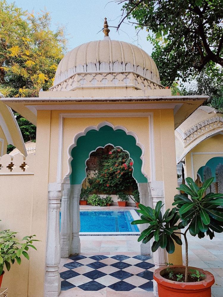 Alsisar Haveli - Heritage