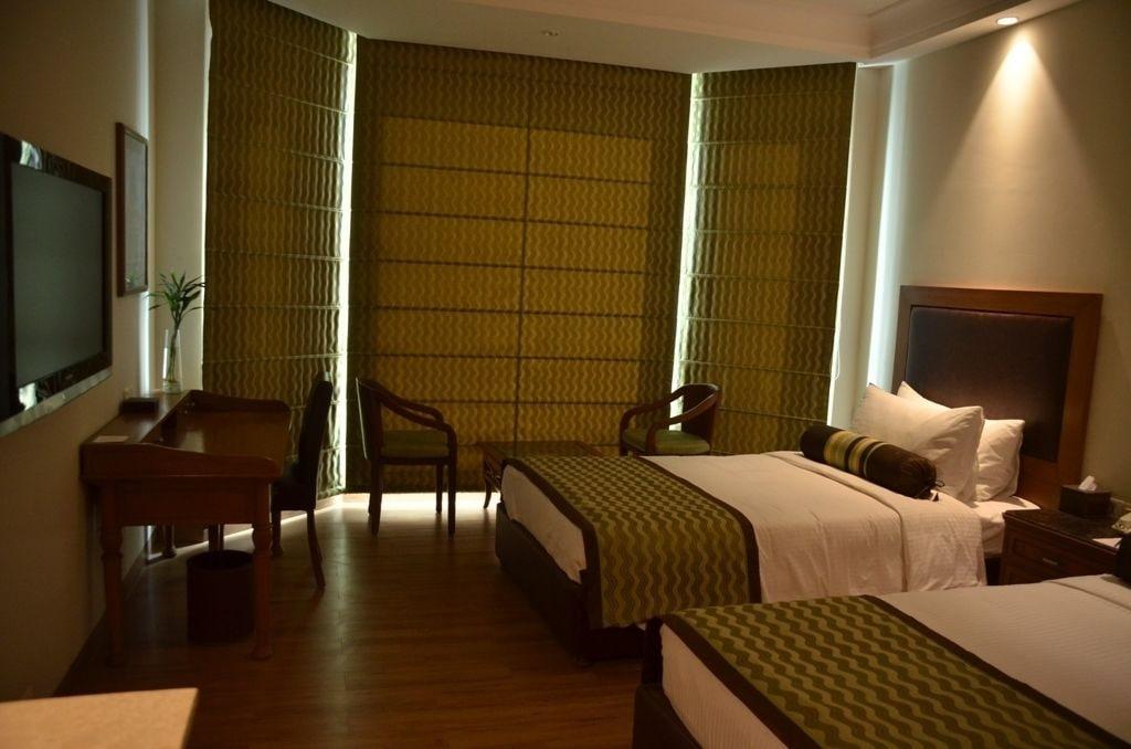 Hotel The Lalit Traveller- Airport Jaipur