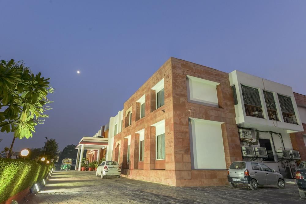 Resort Shivam Resort And Hotel