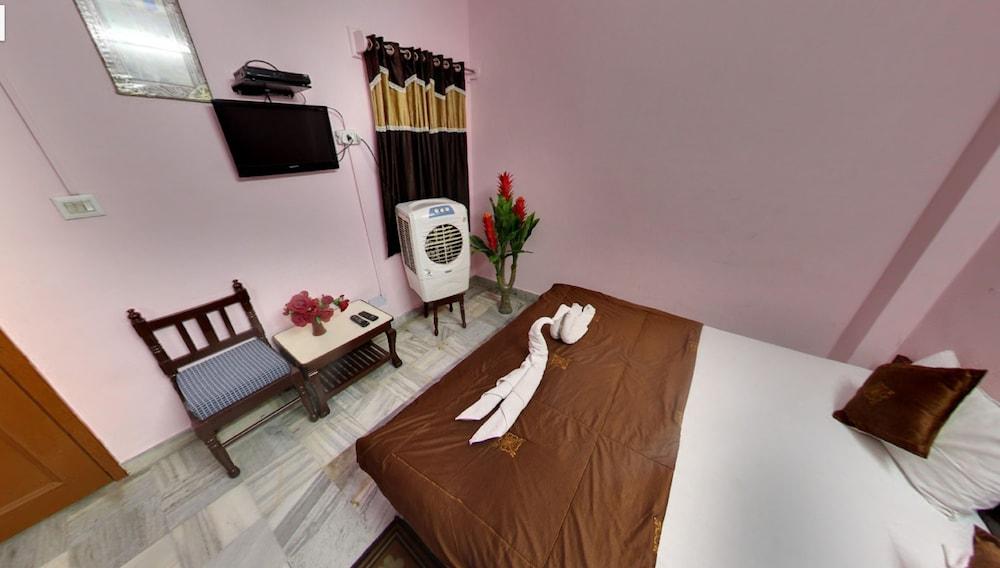 Super Oyo Flagship 72253 Jai Maa Palace 2*