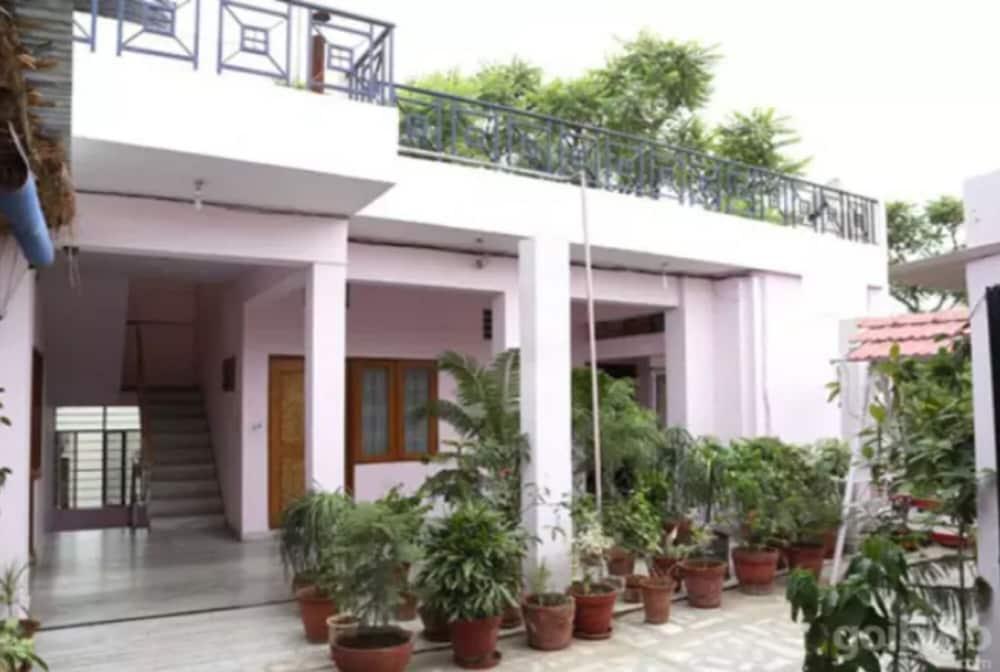 Super Oyo Flagship 72253 Jai Maa Palace Hotel Jaipur