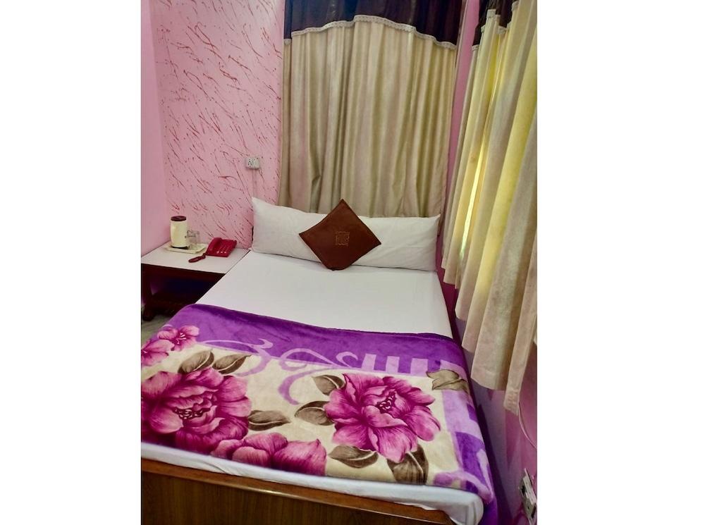 Hotel Super Oyo Flagship 72253 Jai Maa Palace 2*
