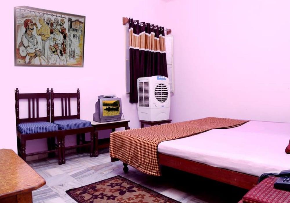 Super Oyo Flagship 72253 Jai Maa Palace Hotel Jaipur