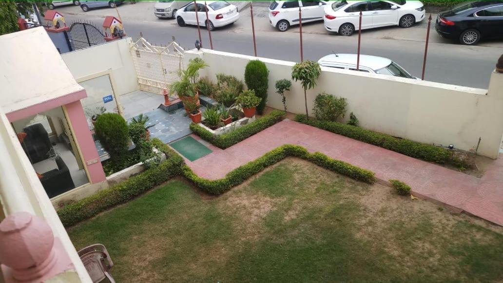 Singhasan House