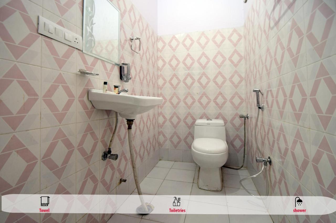 Oyo 23196 Yash Meridion Hotel