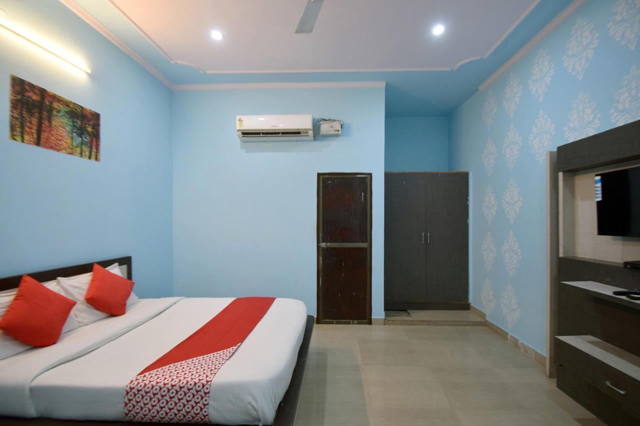Hotel Oyo 23196 Yash Meridion 3*