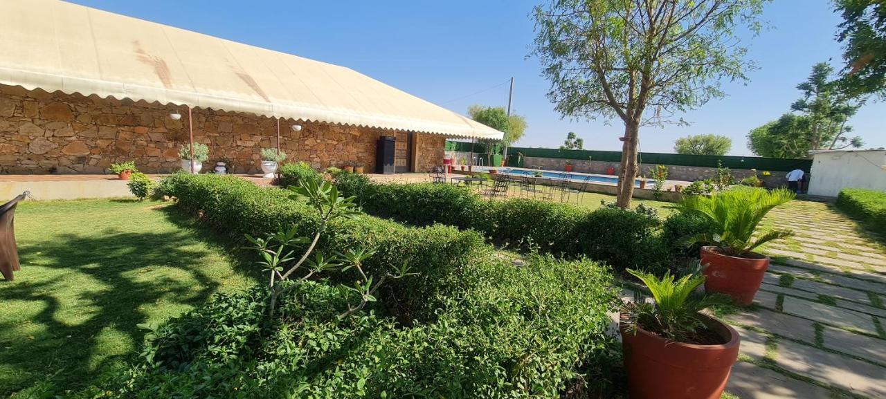 The Rustic Villa, A With Luxuries Amenities And Exotic Nature * Jaipur