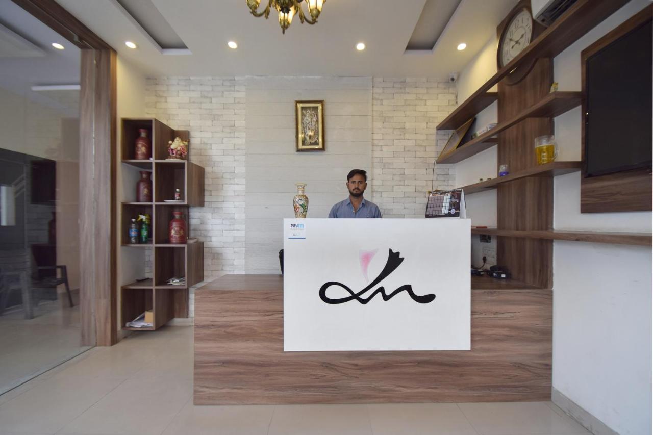 Oyo 23196 Yash Meridion Hotel Jaipur