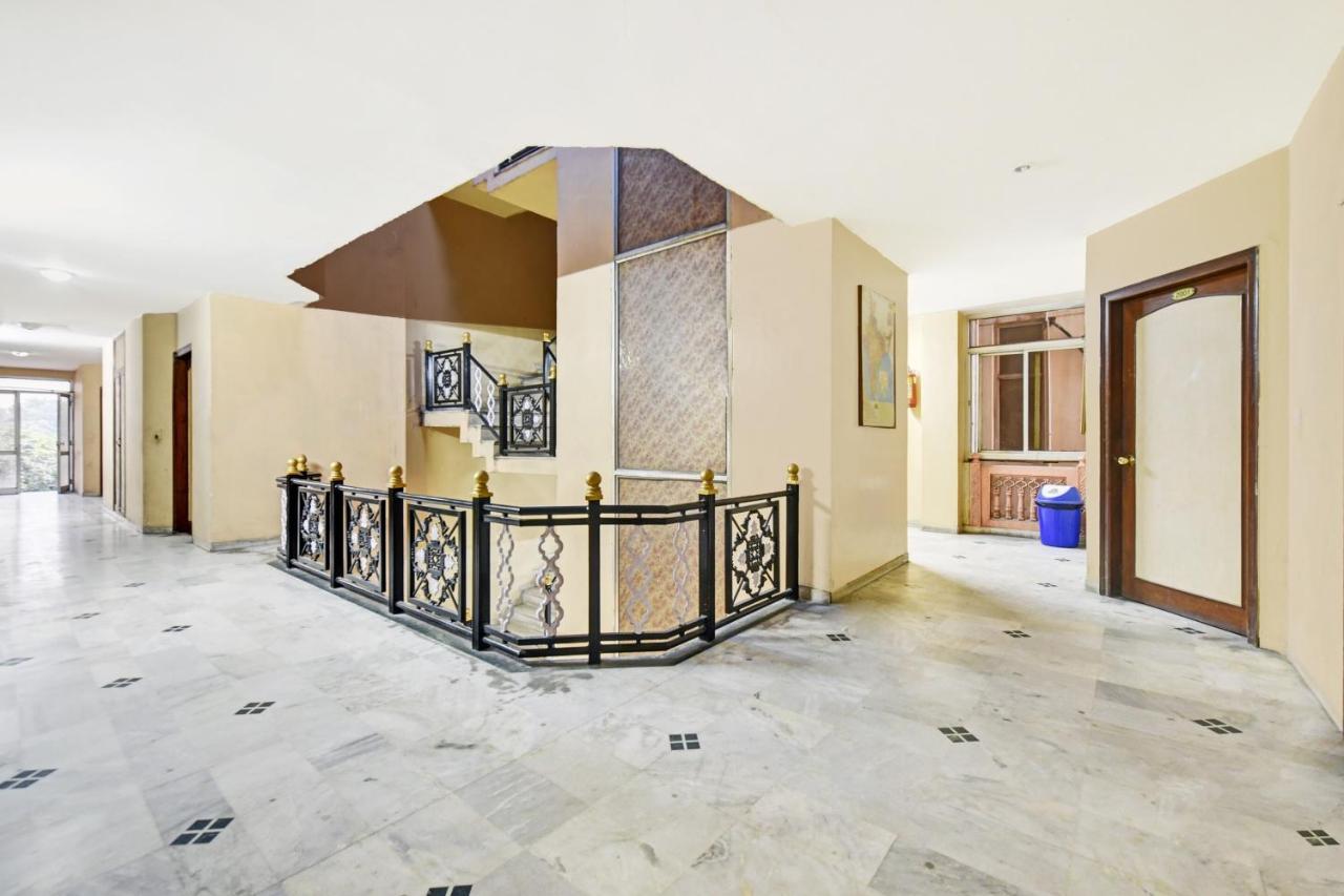 Capital O 84122 Trilok Palace Hotel