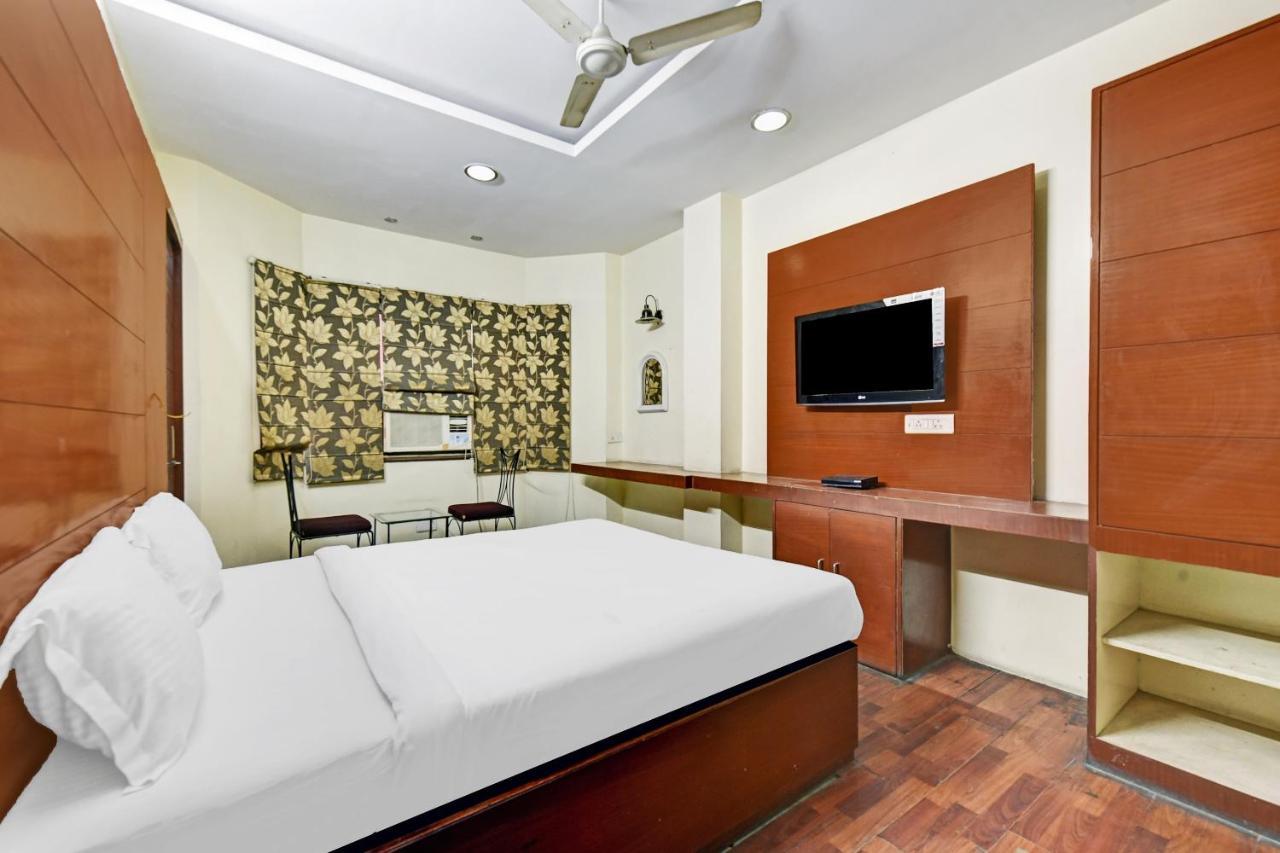 Hotel Capital O 84122 Trilok Palace *