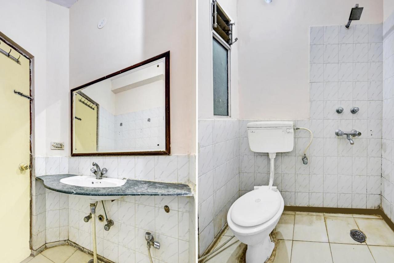Hotel Capital O 84122 Trilok Palace
