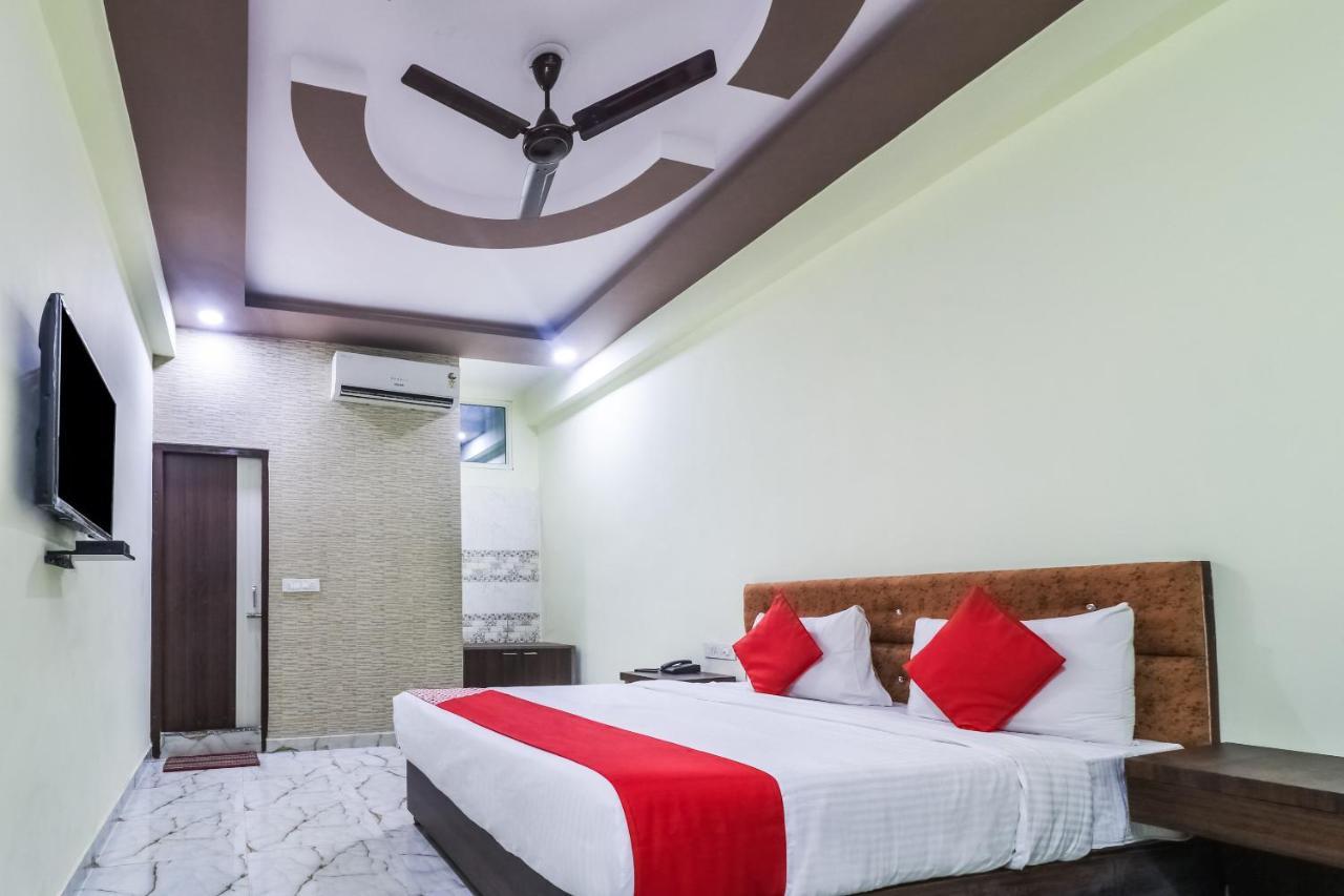 Oyo The Royal Haveli 3*
