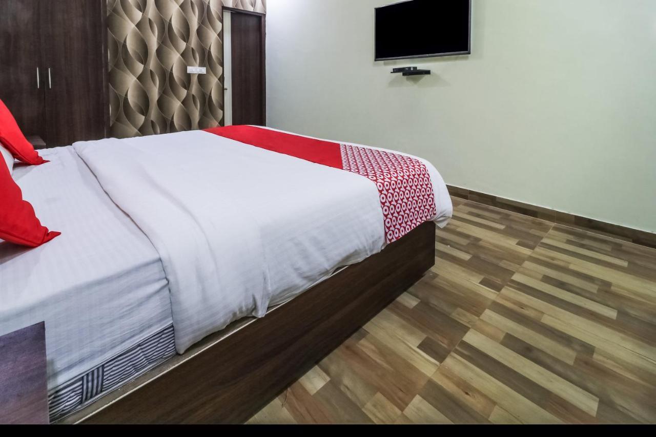Hotel Oyo The Royal Haveli Jaipur