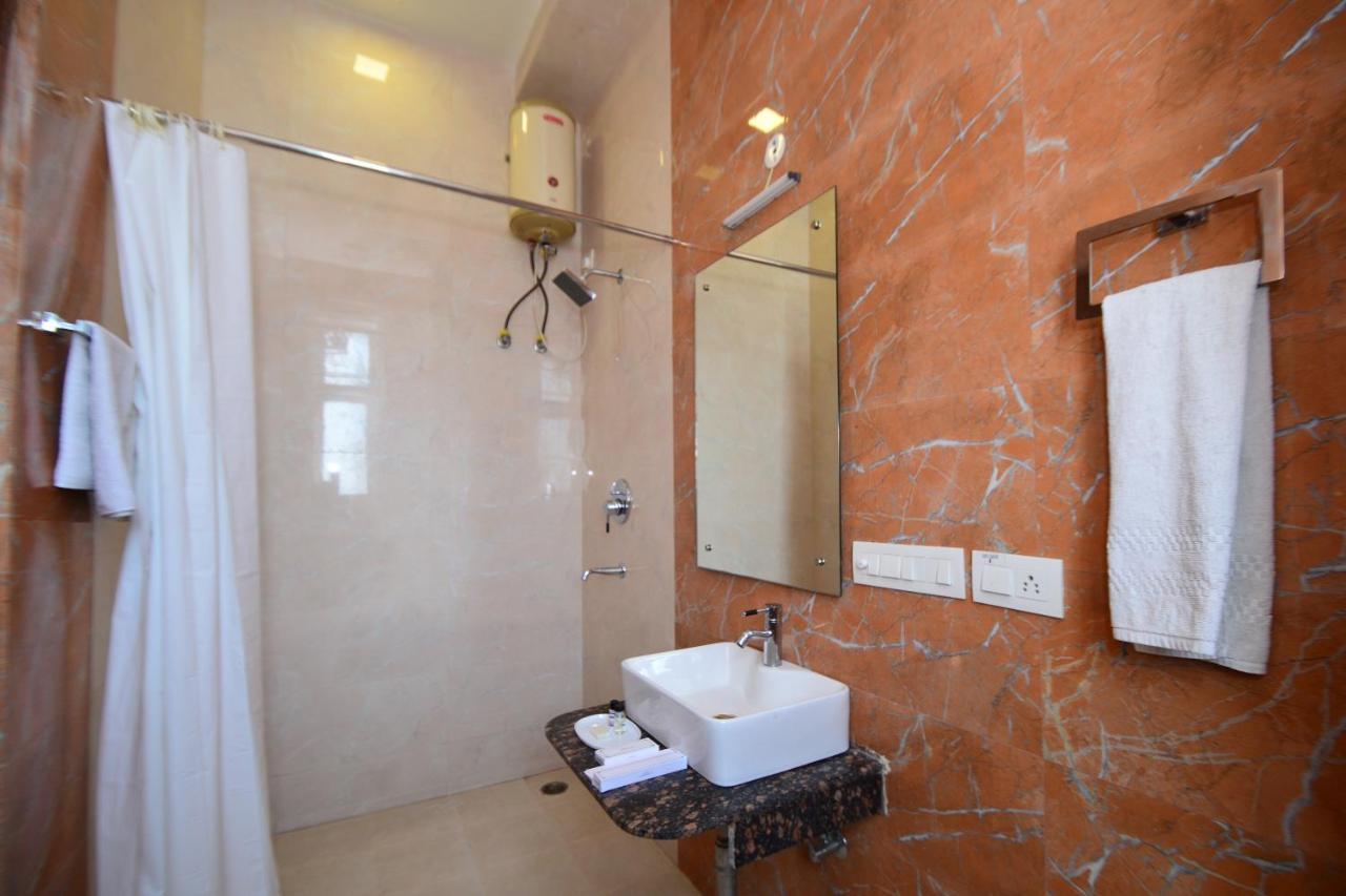 Hotel Sapphire World 3*
