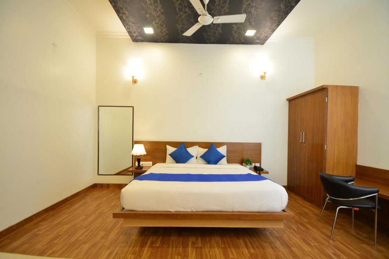 Sapphire World 3*