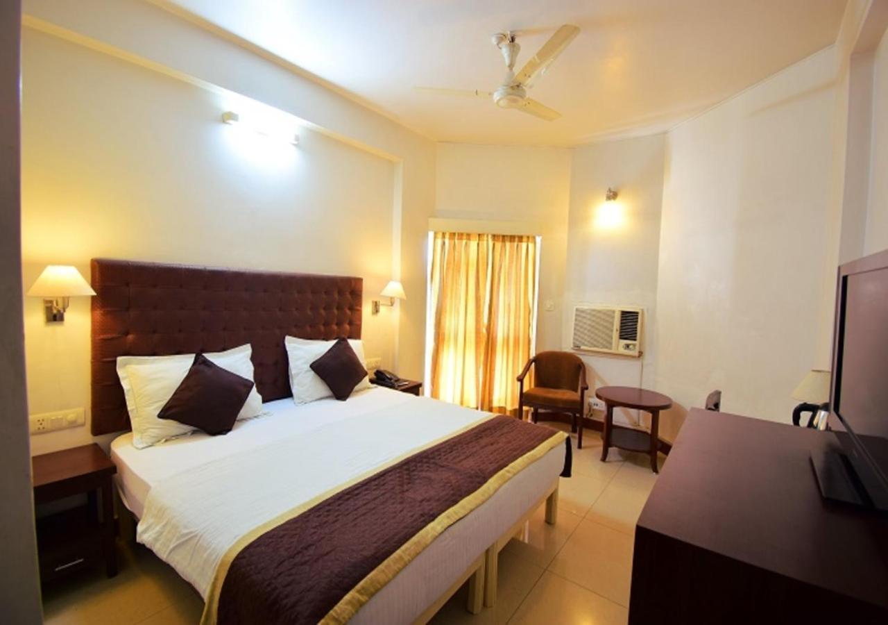Shikha Centre 3*