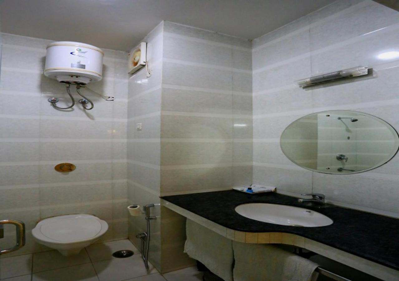 Hotel Shikha Centre