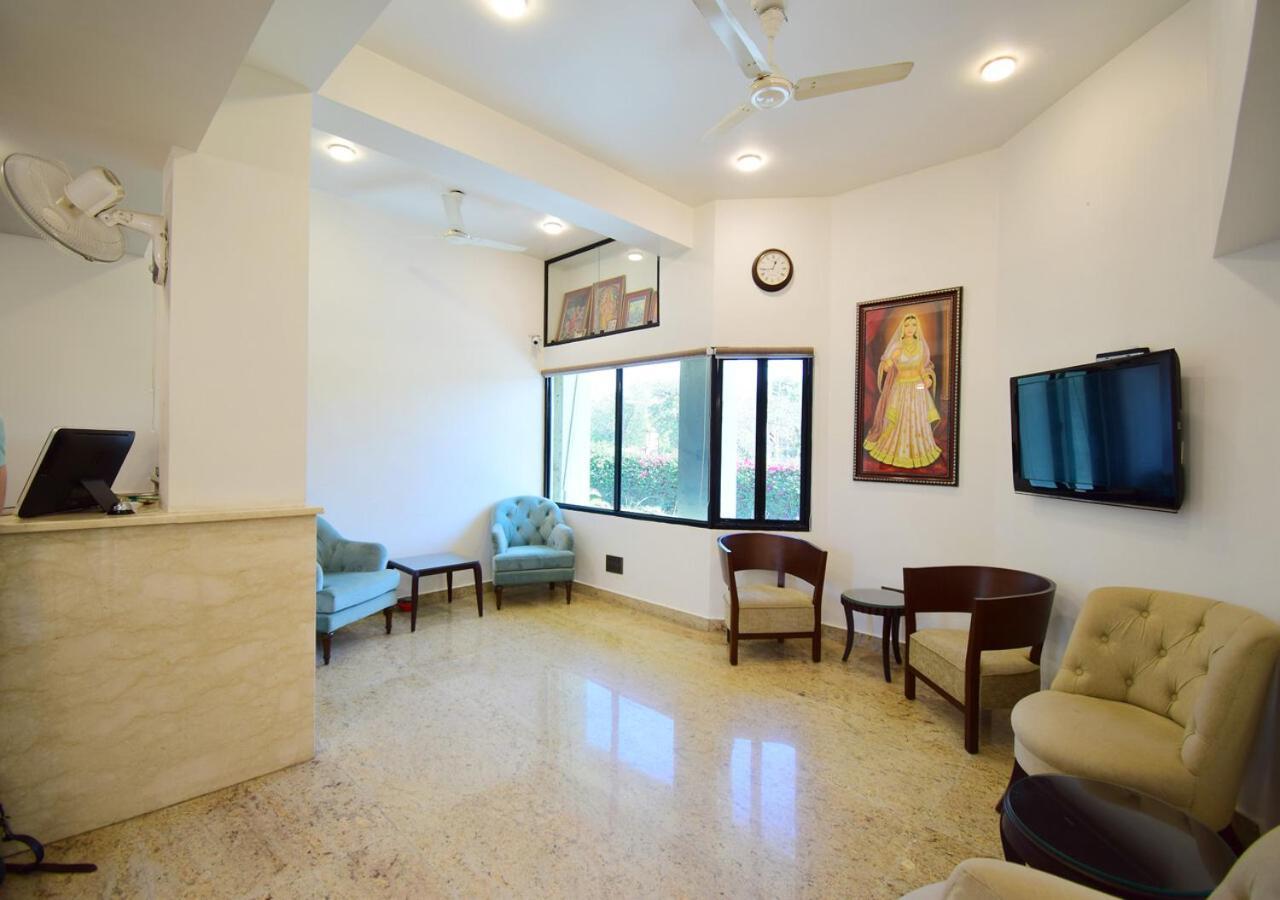 Hotel Shikha Centre