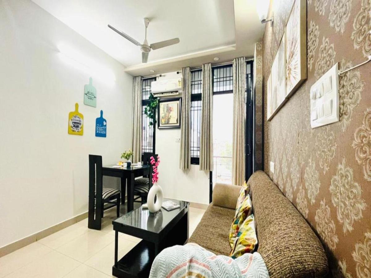Bluo 2br - Lift, Balcony, Parking, Terrace Apartment Jaipur