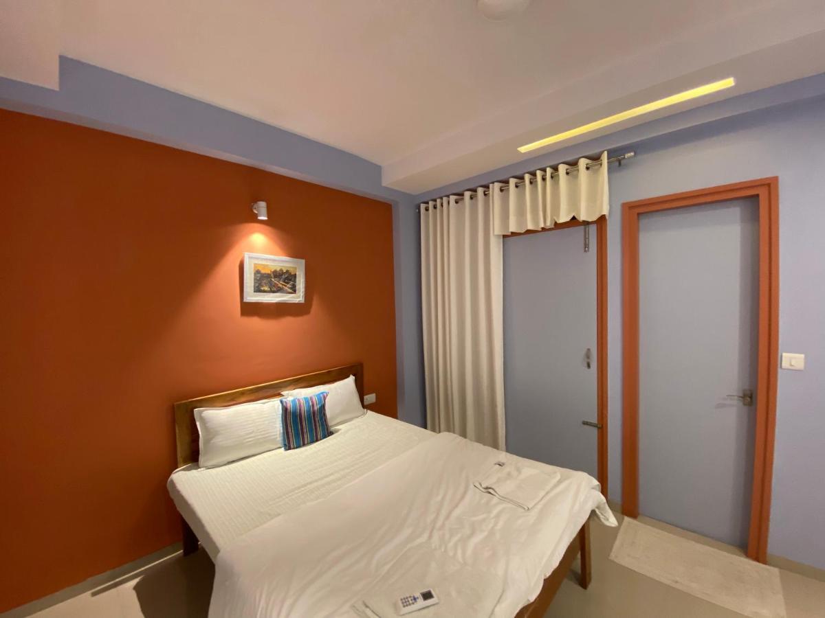 Apartment 3bhk Luxury Penthouse With Private Terrace