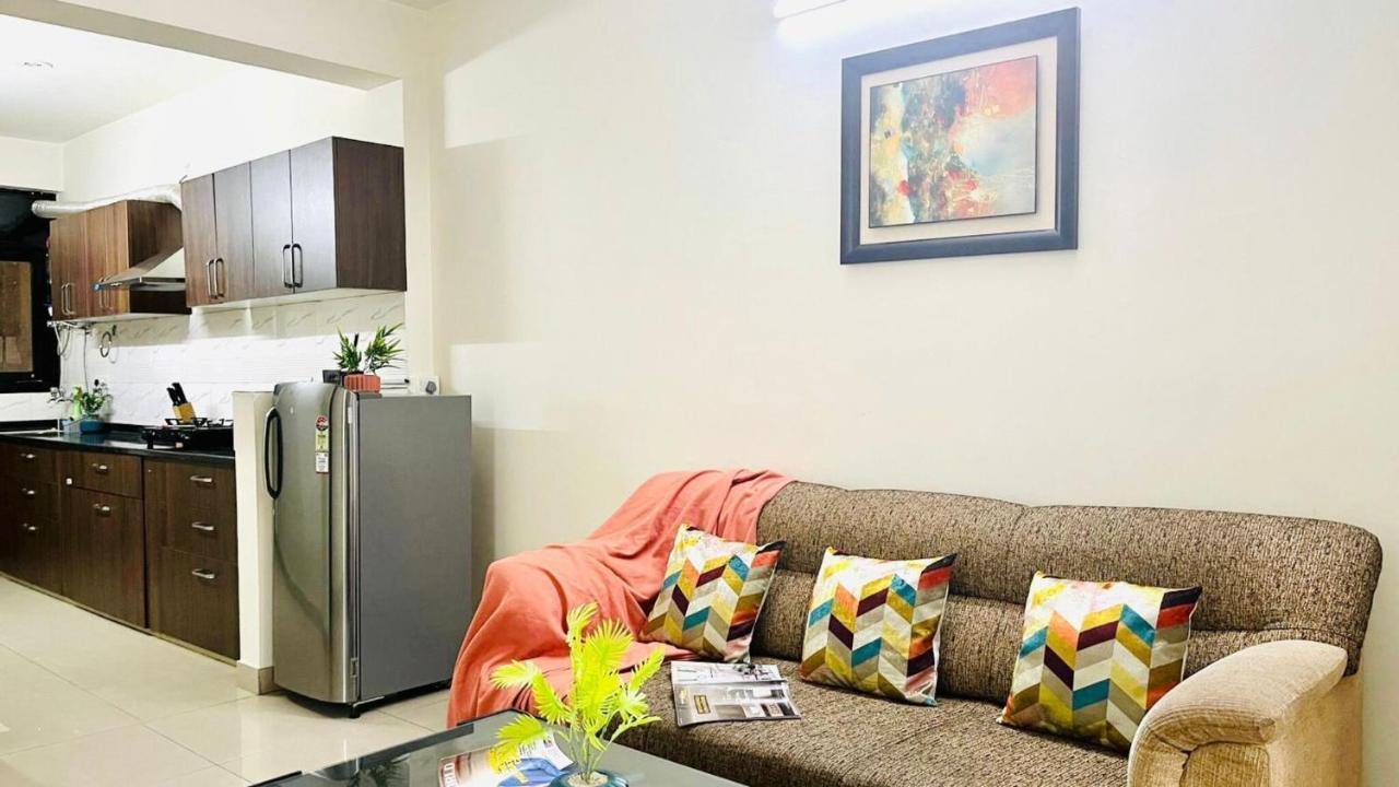 Bluo 1bhk - Terrace Garden, Lift, Parking Apartment