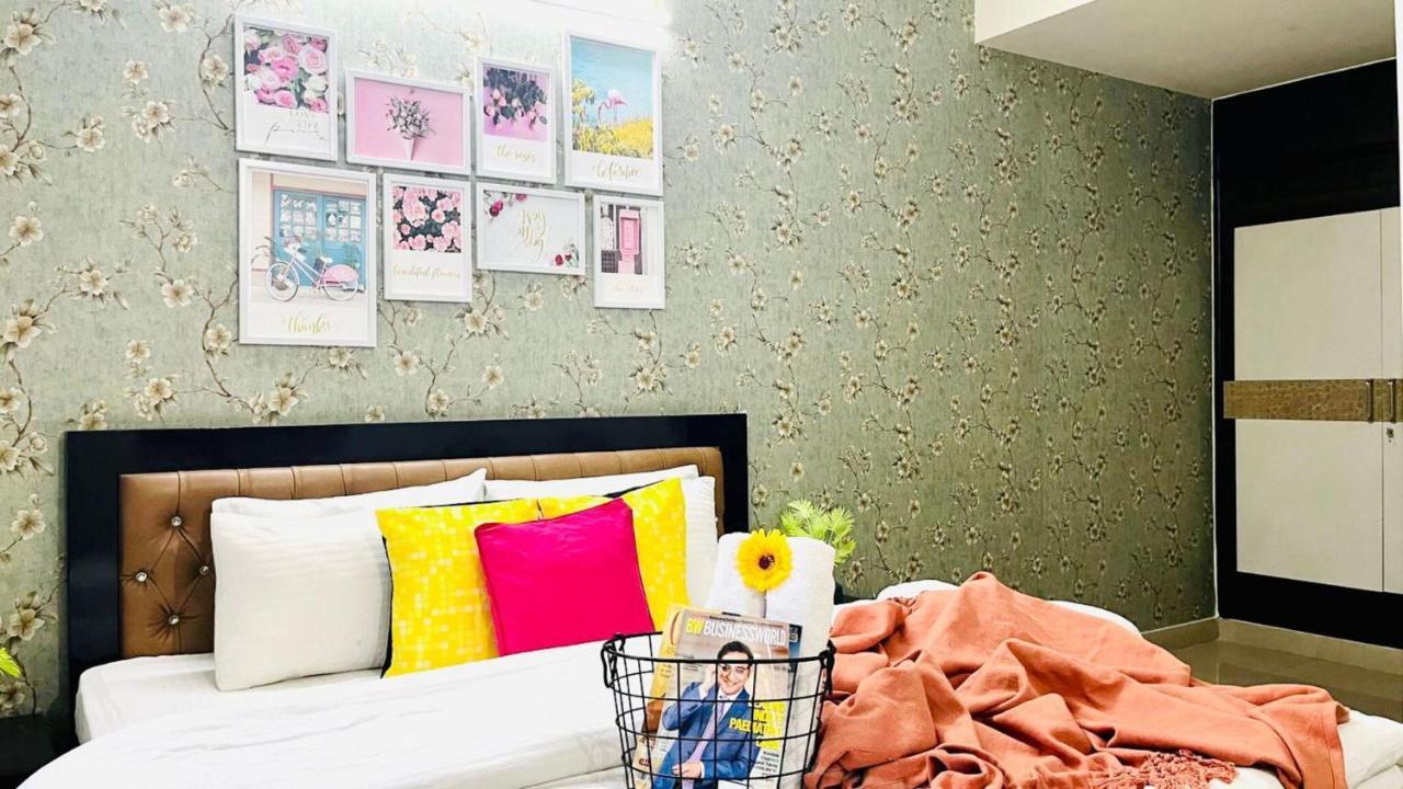 Bluo 1bhk - Terrace Garden, Lift, Parking *