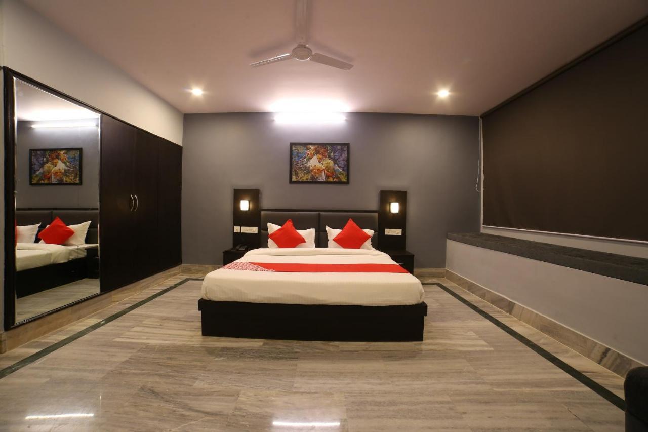 Oyo 16536 Vasko Hotel 3*