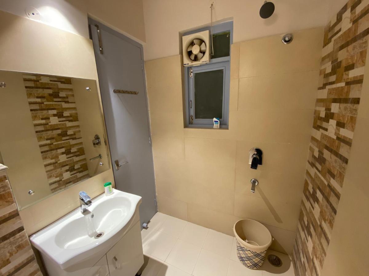 Apartment 3bhk Luxury Penthouse With Private Terrace