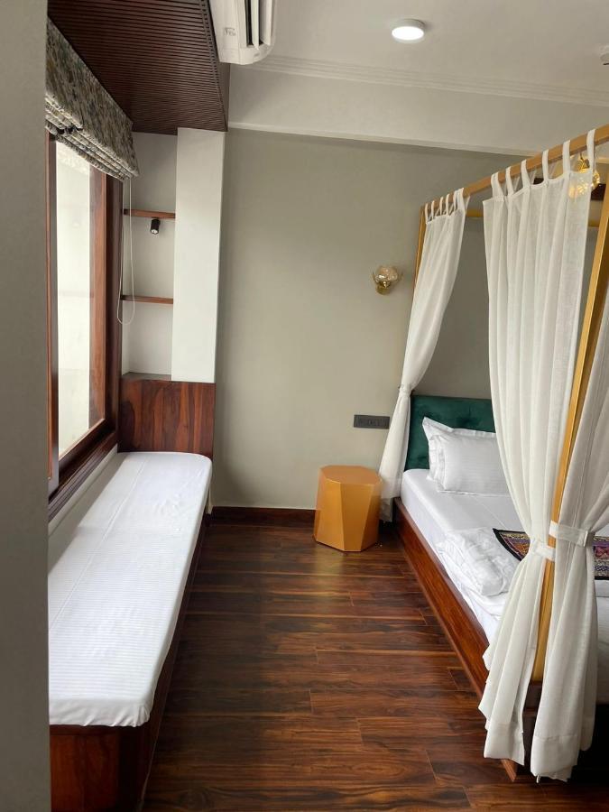 Shanti - Luxury