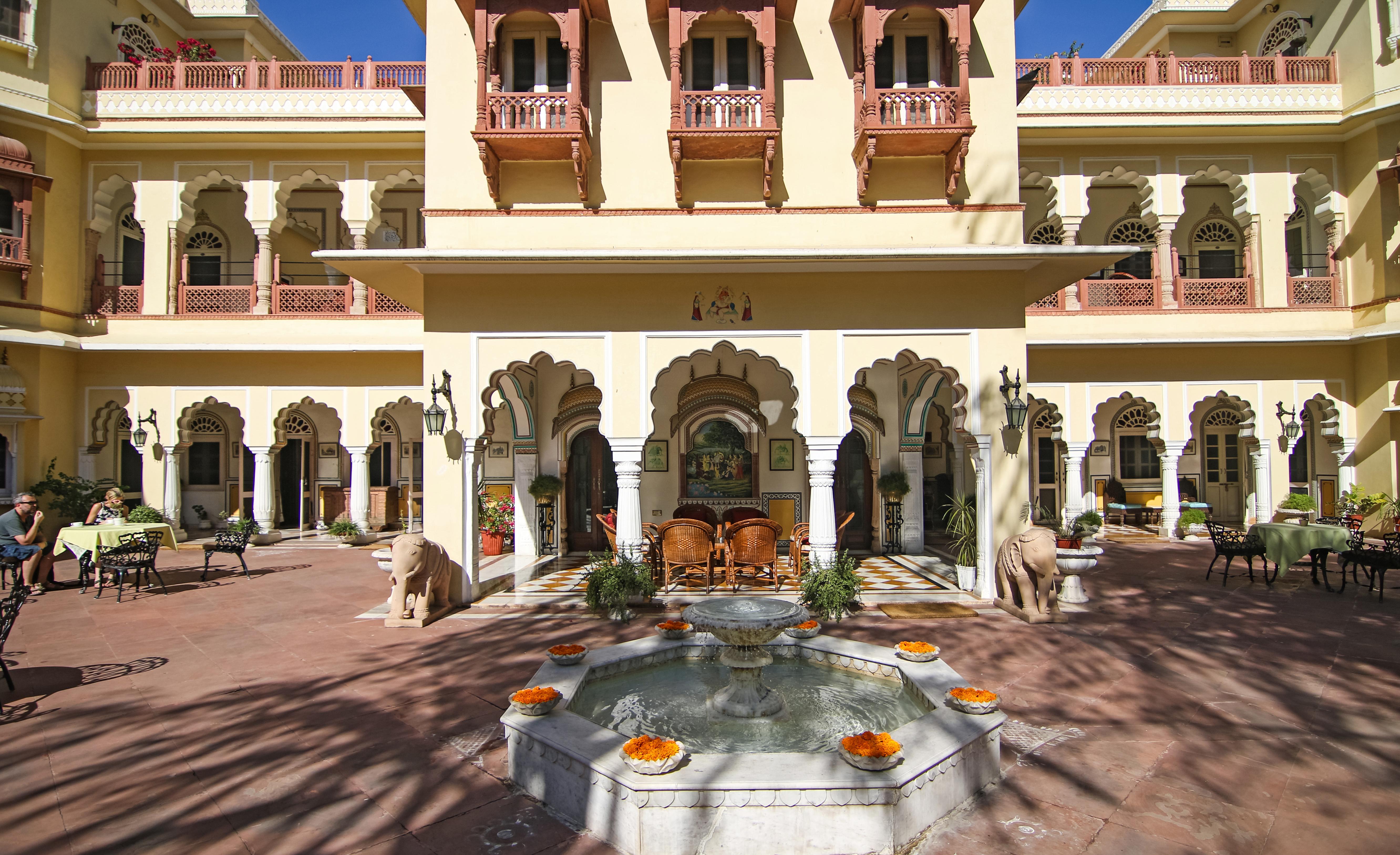 Hotel Alsisar Haveli - Heritage 4*