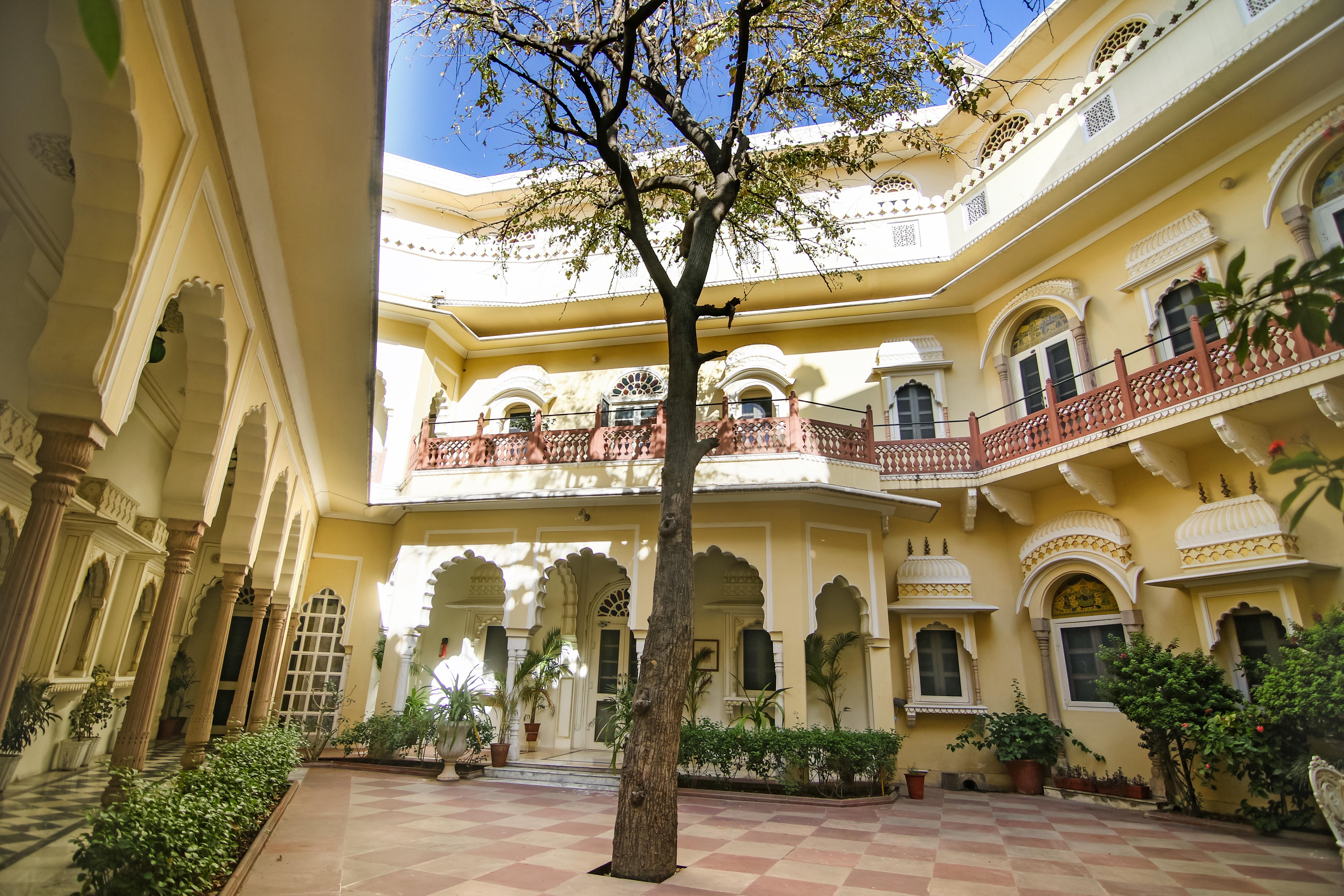 Alsisar Haveli - Heritage 4*