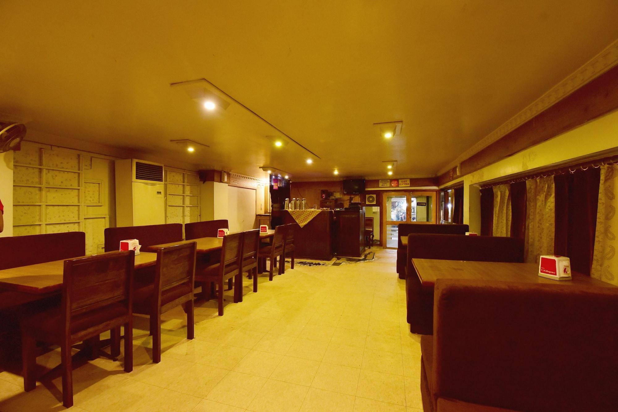 Oyo 22915 C M Regency
