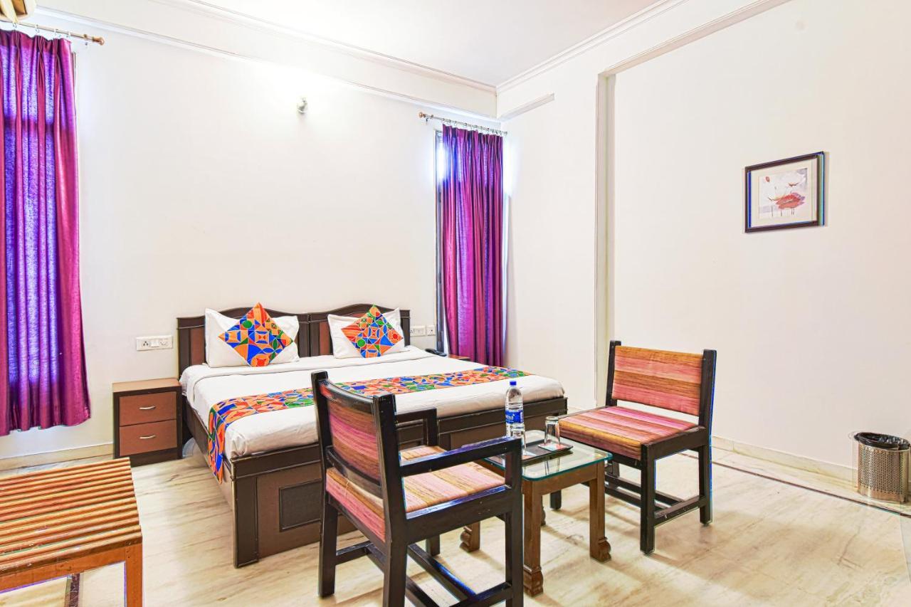Hotel Fabhotel Gitanjali
