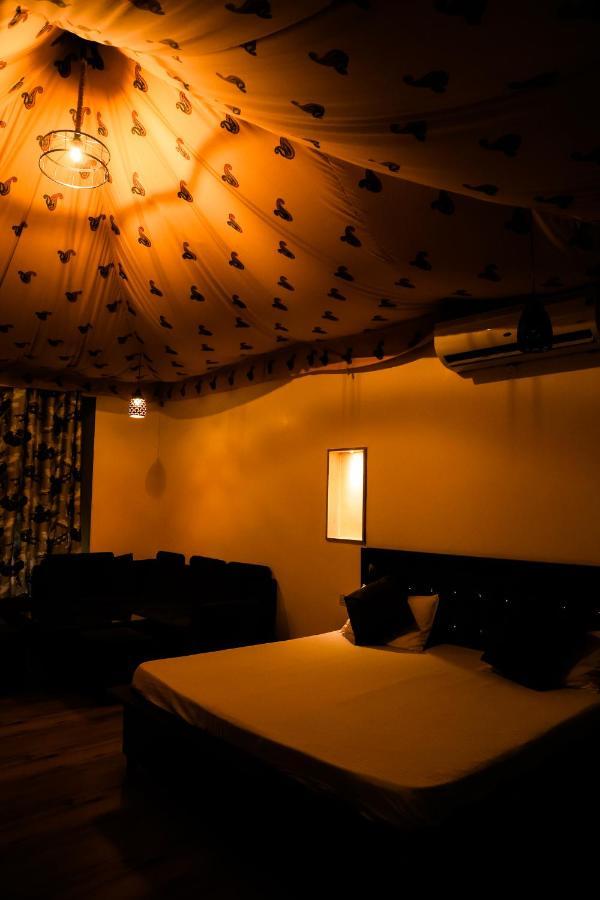 The Rustic Villa, A With Luxuries Amenities And Exotic Nature Villa Jaipur