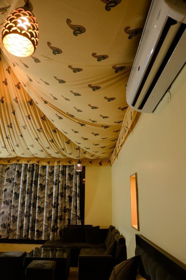 The Rustic Villa, A With Luxuries Amenities And Exotic Nature * Jaipur