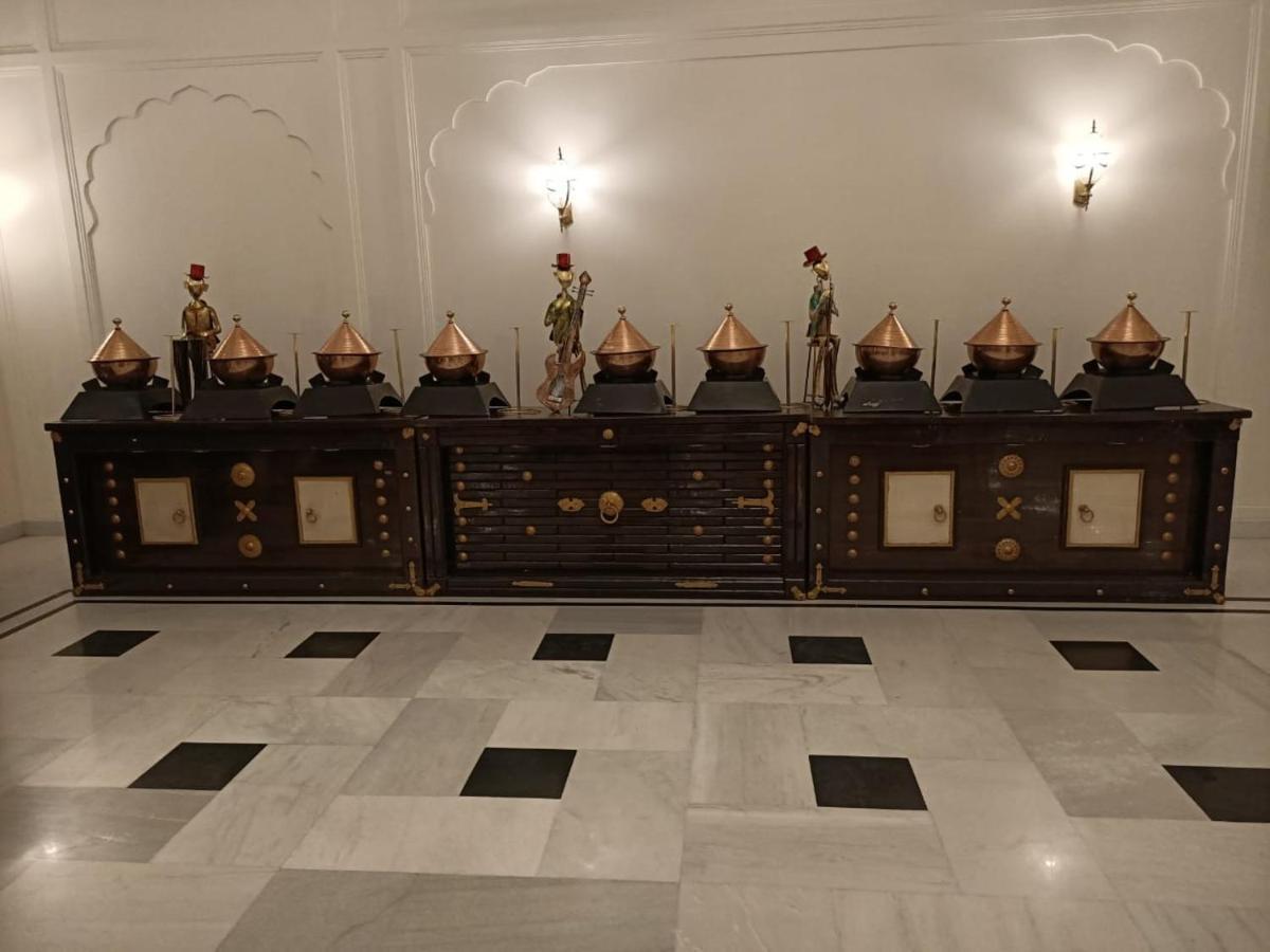 Hotel Raj Bagh Palace 5*