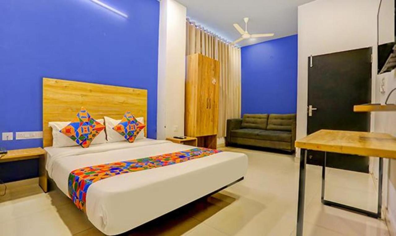 Fabhotel Grand Capitol Hotel 3*